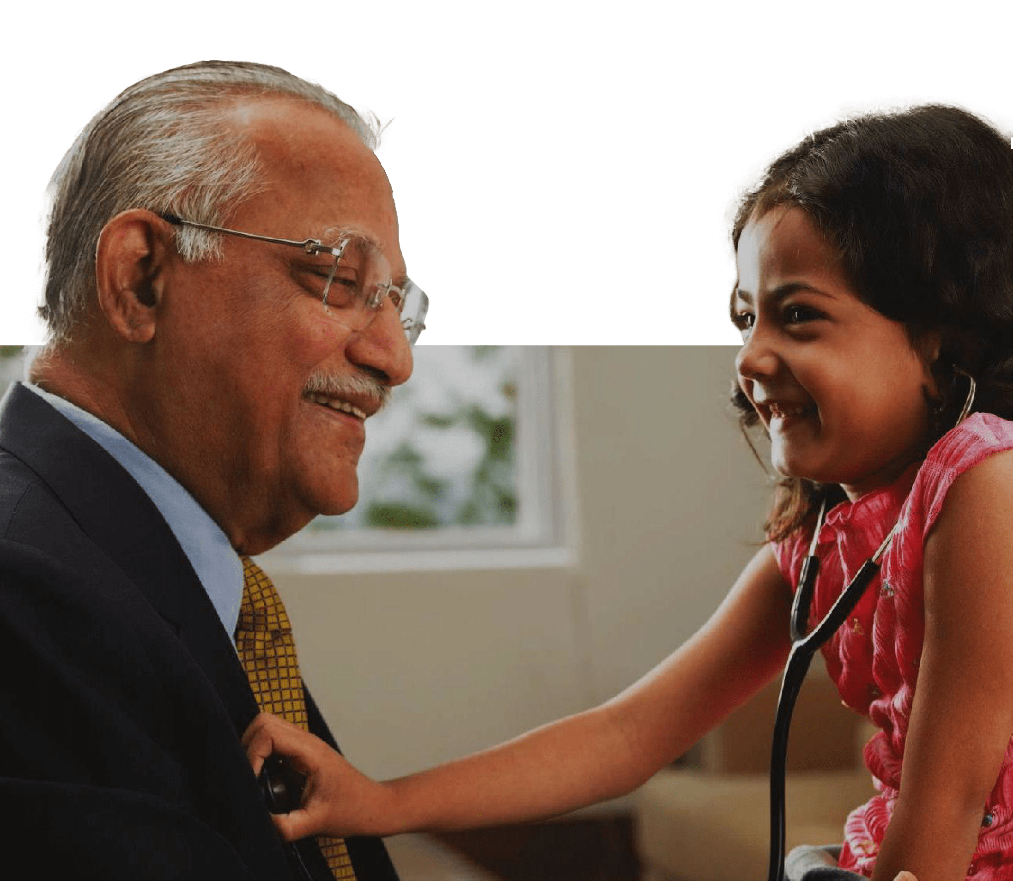 Apollo HealthAxis team and patient interaction